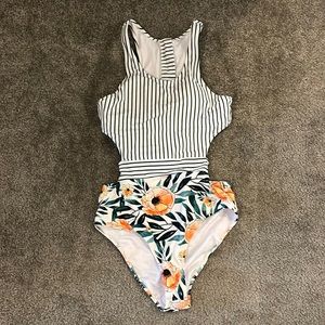 Cupshe Floral & Stripe Swim Suit
